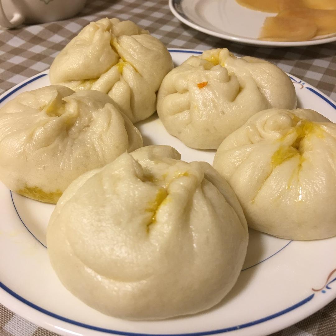 牛肉包子（胡萝卜洋葱馅)