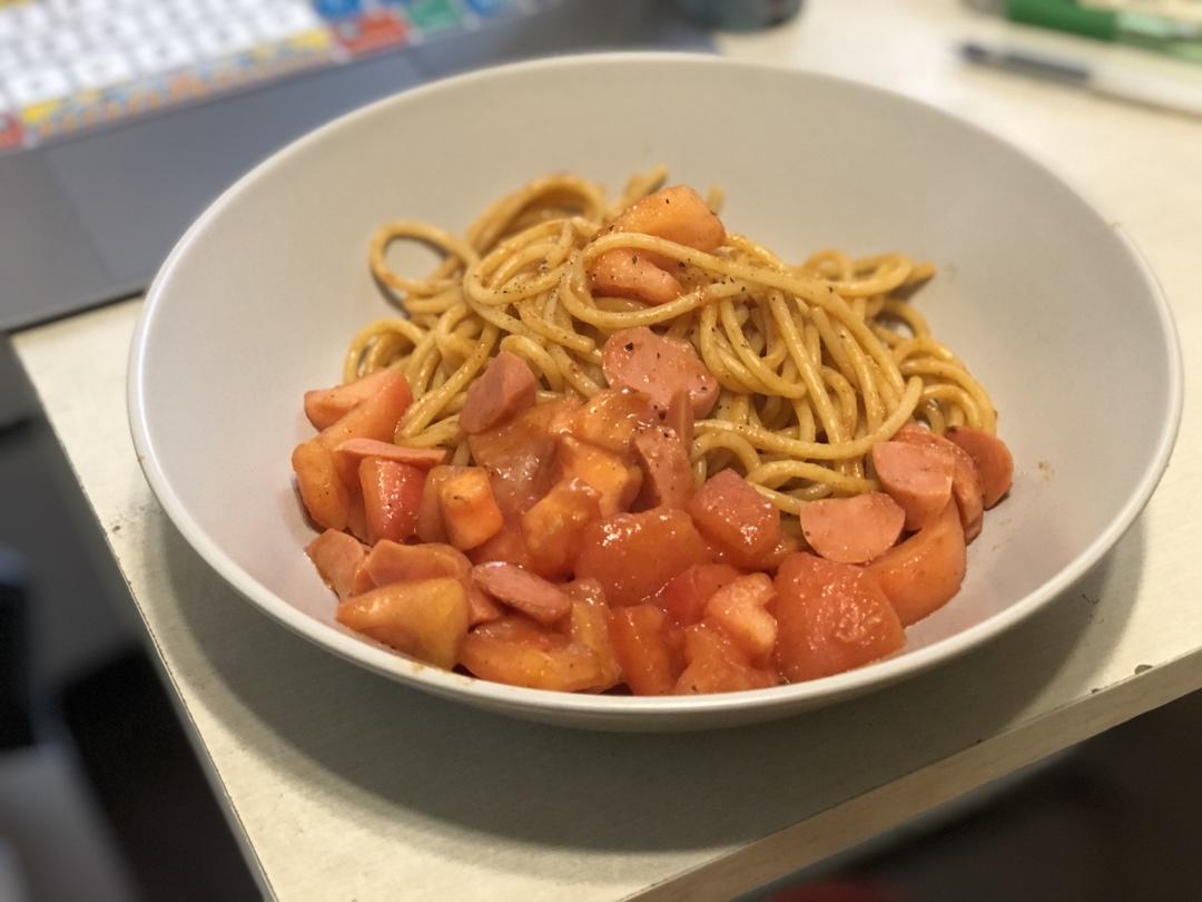 番茄意大利面