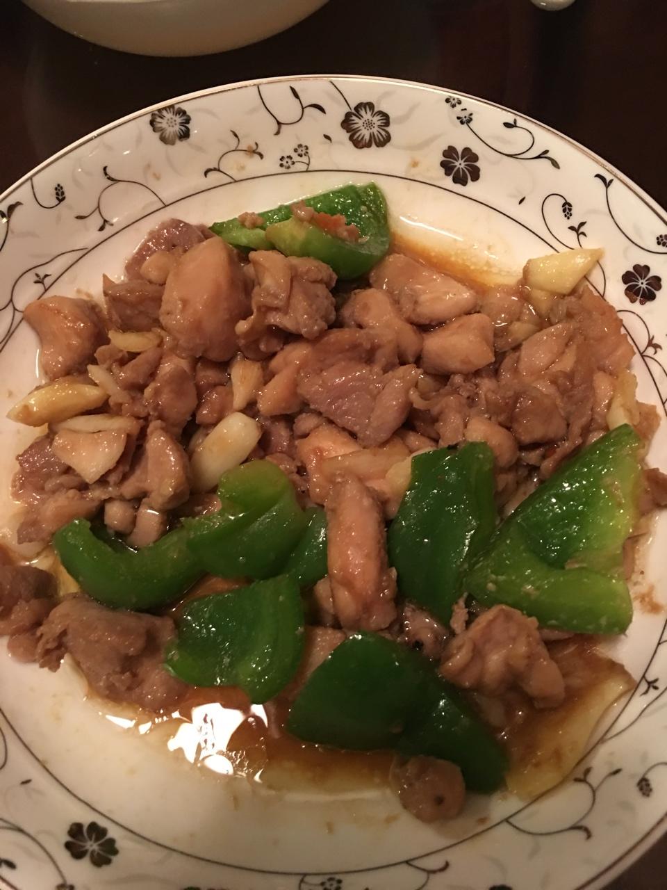 青椒炒鸡腿肉（大厨级别）