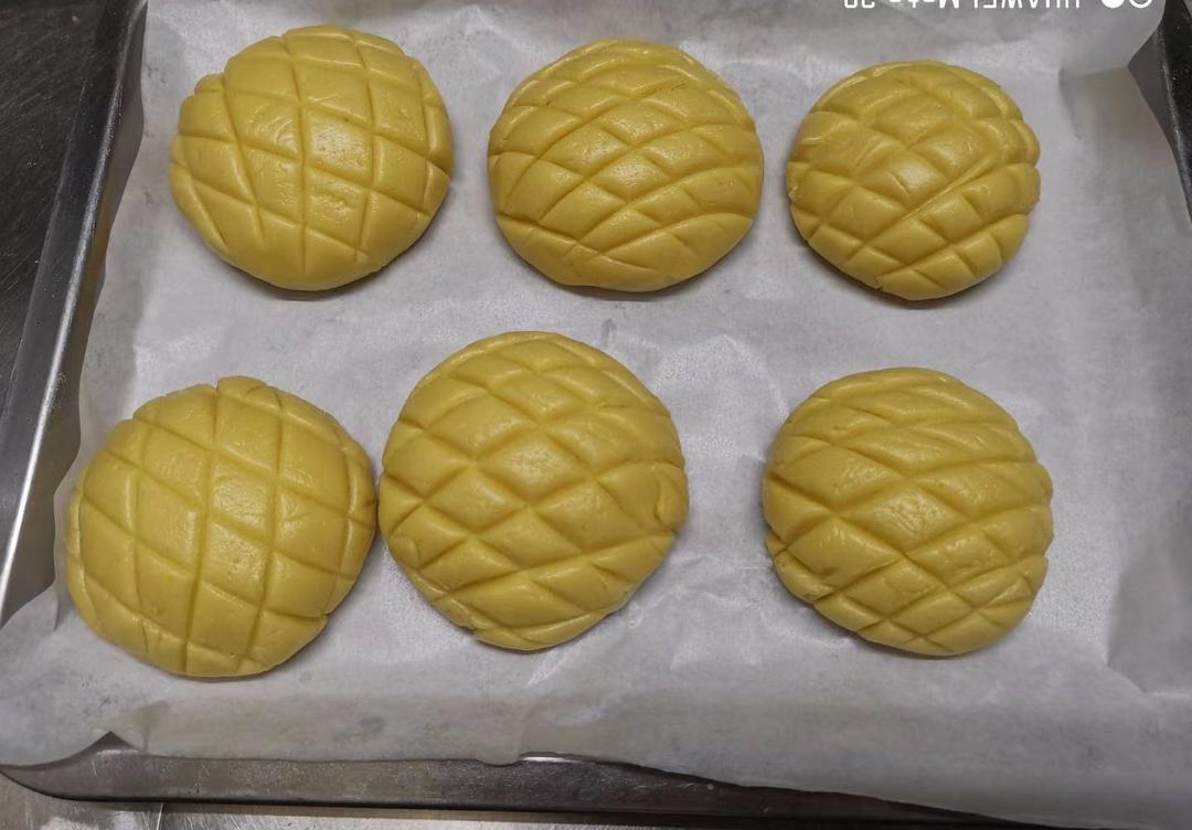 香酥柔软的港式菠萝包