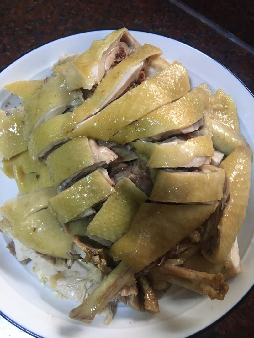 猪小锐做的鲜嫩咸香四会茶油鸡