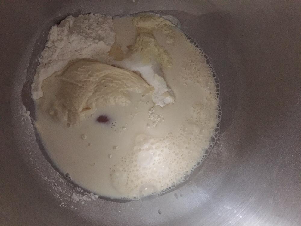 纯奶手撕吐司的做法 步骤1