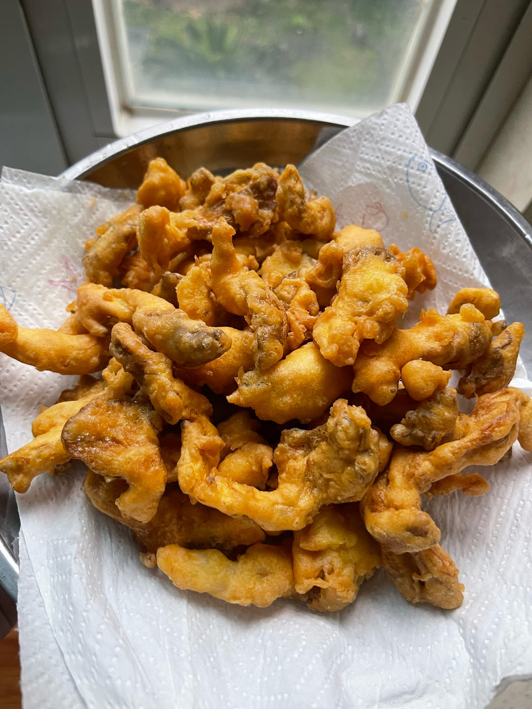 干炸蘑菇的做法，大人小孩都喜欢