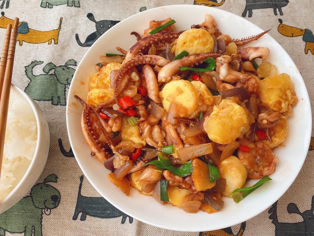 铁板海鲜日本豆腐 Seafood with Japanese Dofu