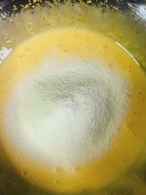 简单快手蛋黄溶豆(可以用平底锅)的做法 步骤3