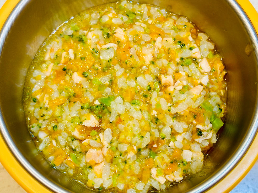 宝宝辅食｜西红柿三文鱼烩饭