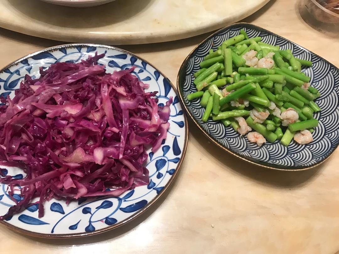 凉拌紫甘蓝