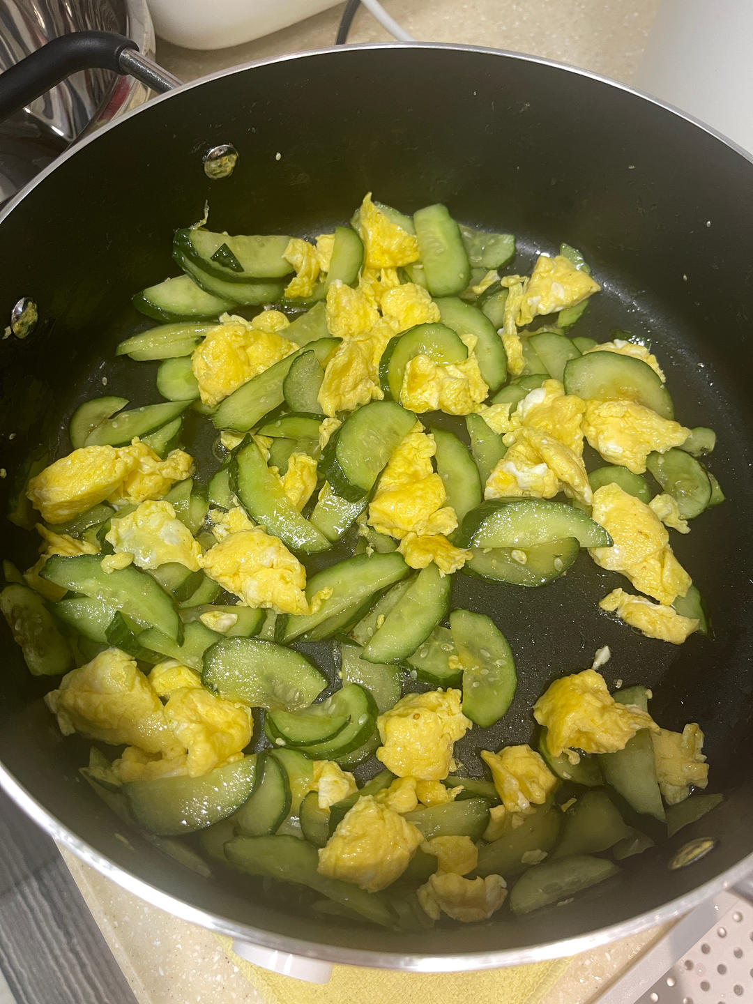 黄瓜炒鸡蛋 （青瓜炒鸡蛋）