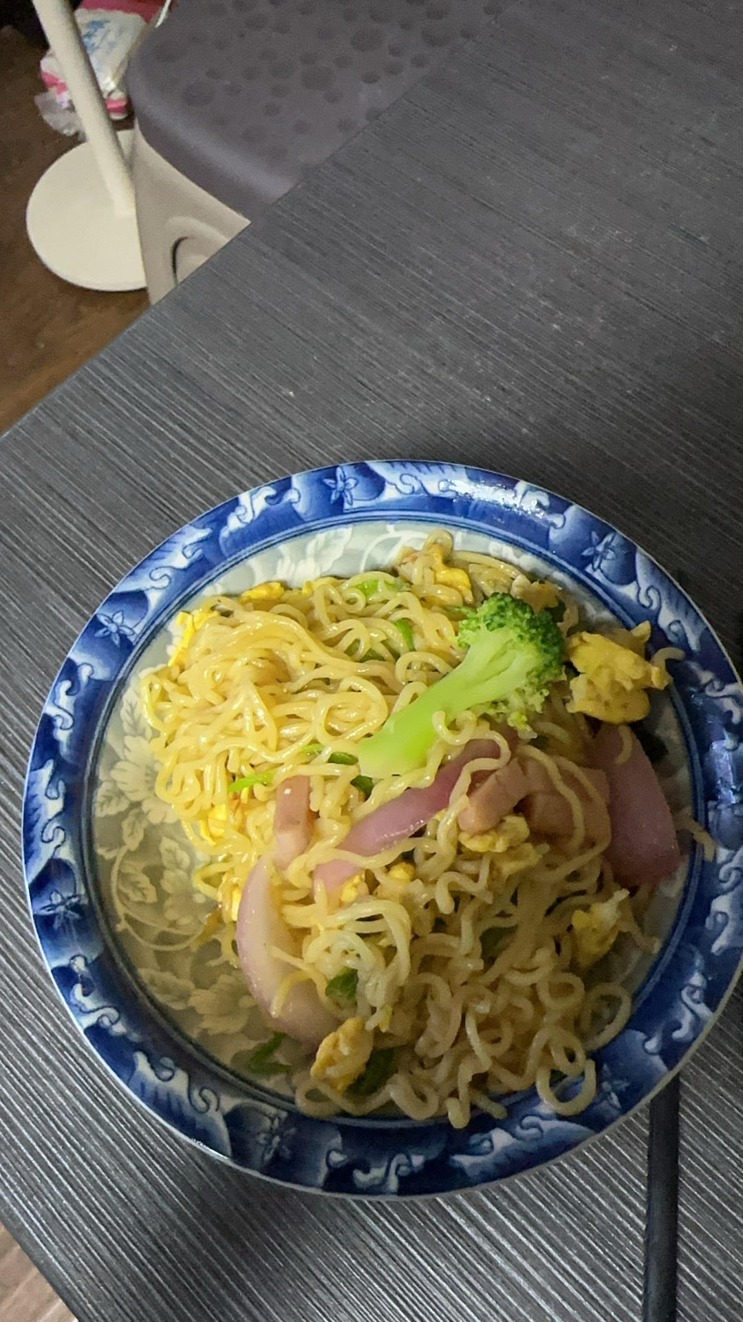 路边摊风味炒方便面