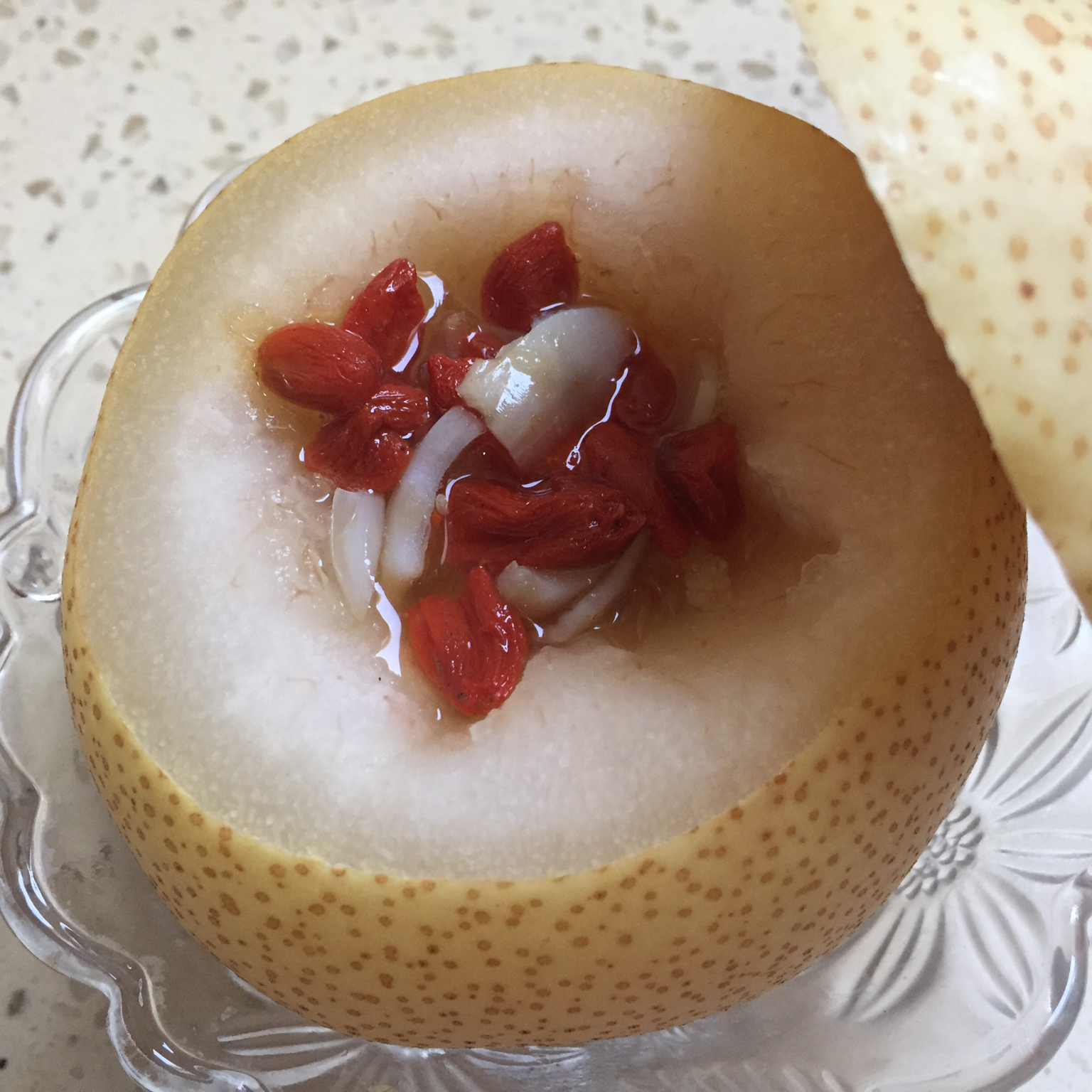 梓菡1983做的百合枸杞蒸梨