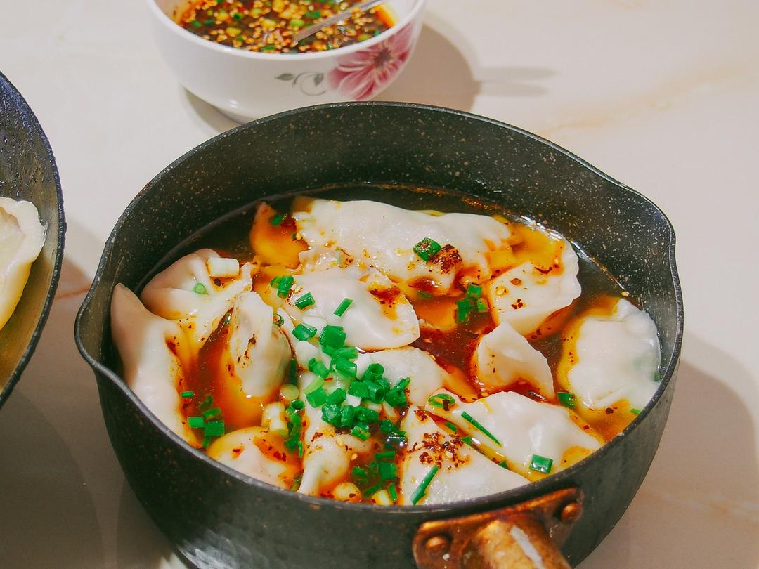 酸汤水饺