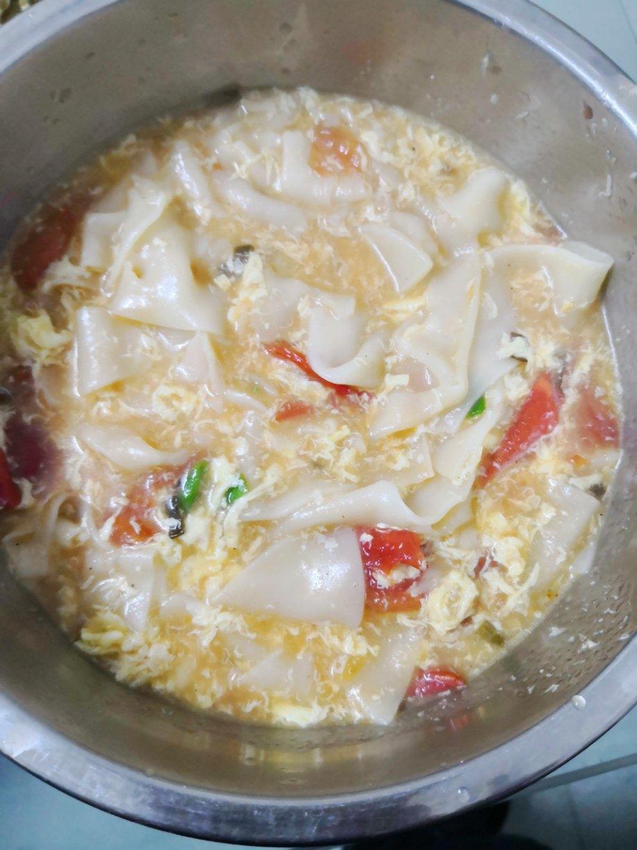 五分钟搞定的西红柿🍅面片汤（饺子皮版）