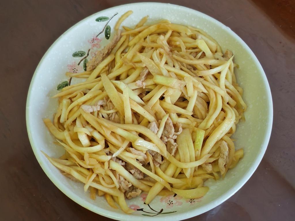 茭白青椒炒肉丝