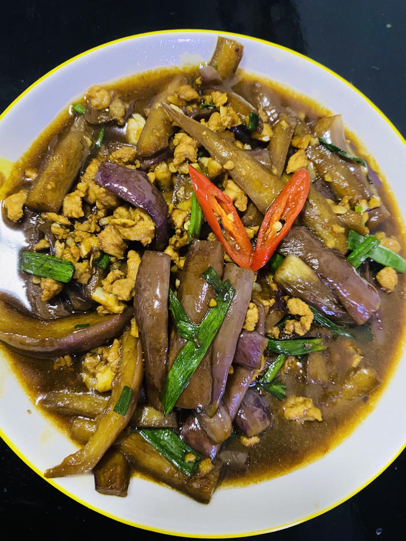 肉沫茄子（非油炸健康版）文末另附万能鱼香汁配方。