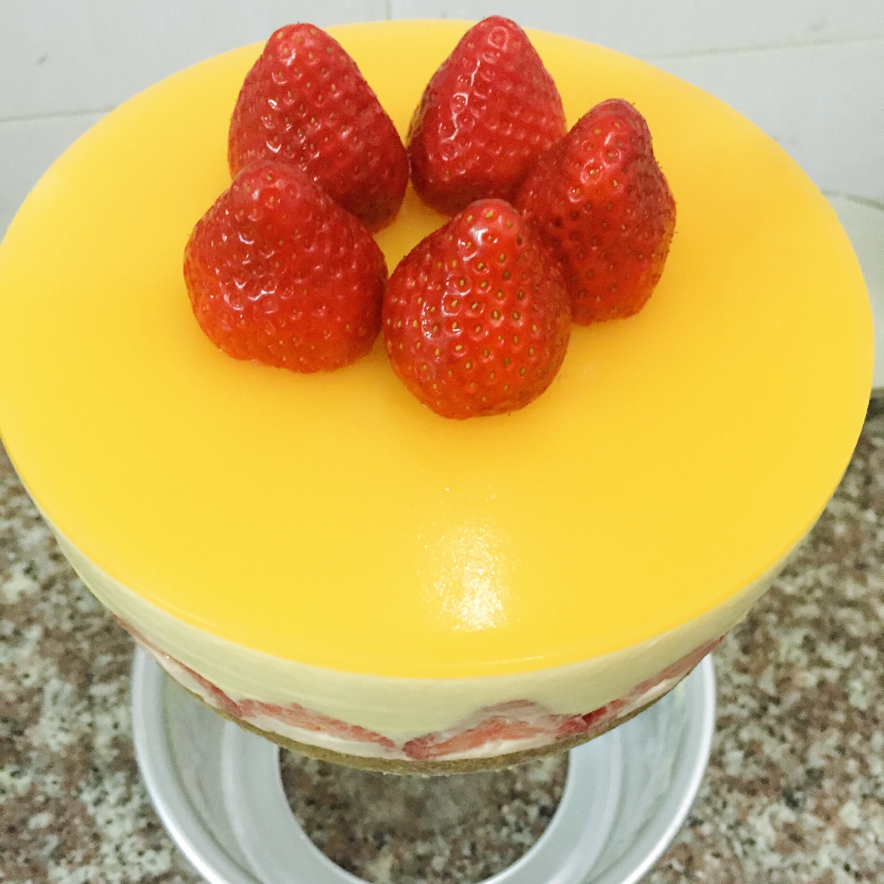 草莓芒果慕斯蛋糕