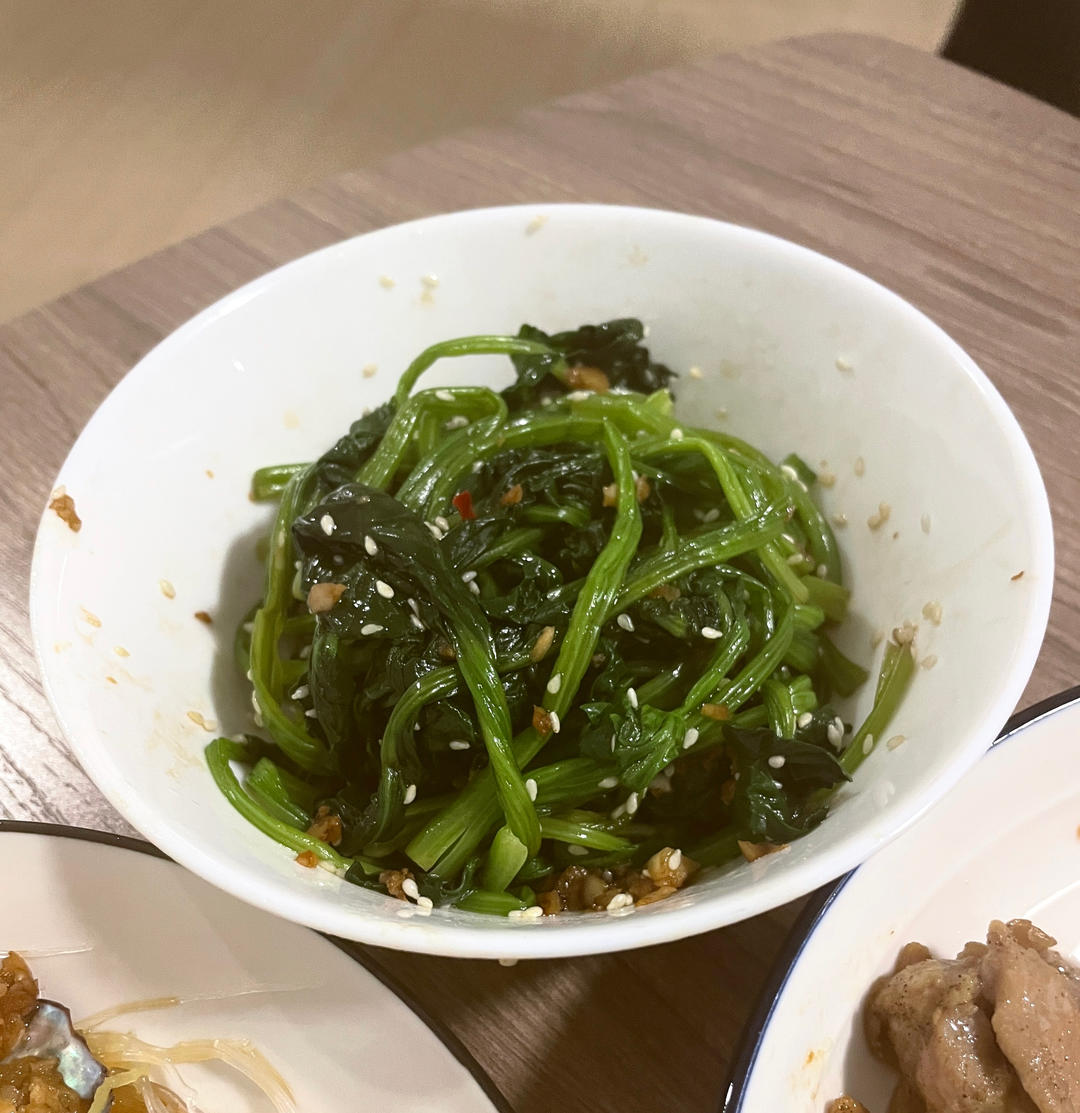 5分钟超级快手菜-凉拌菠菜