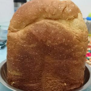 面包机版超软土司的做法 步骤5