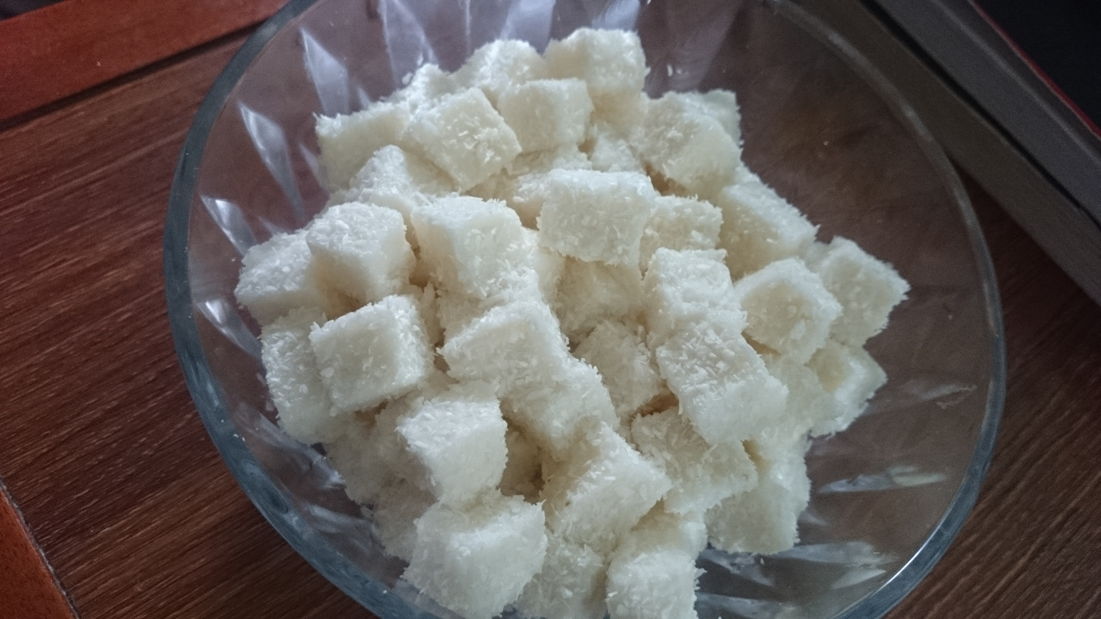 完胜85度C牛奶椰丝小方
