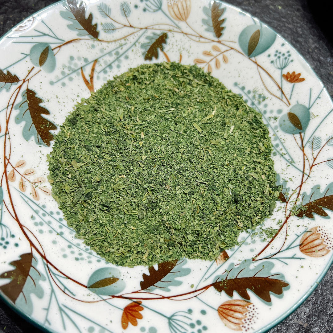 超香！用芹菜叶子 自制欧芹碎（香料调料）