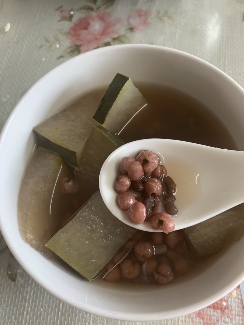 祛湿消肿红豆薏米冬瓜汤的做法