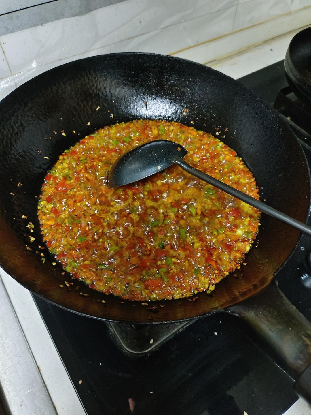 奶奶祖传秘制超香牛肉辣椒酱-下饭必备！
