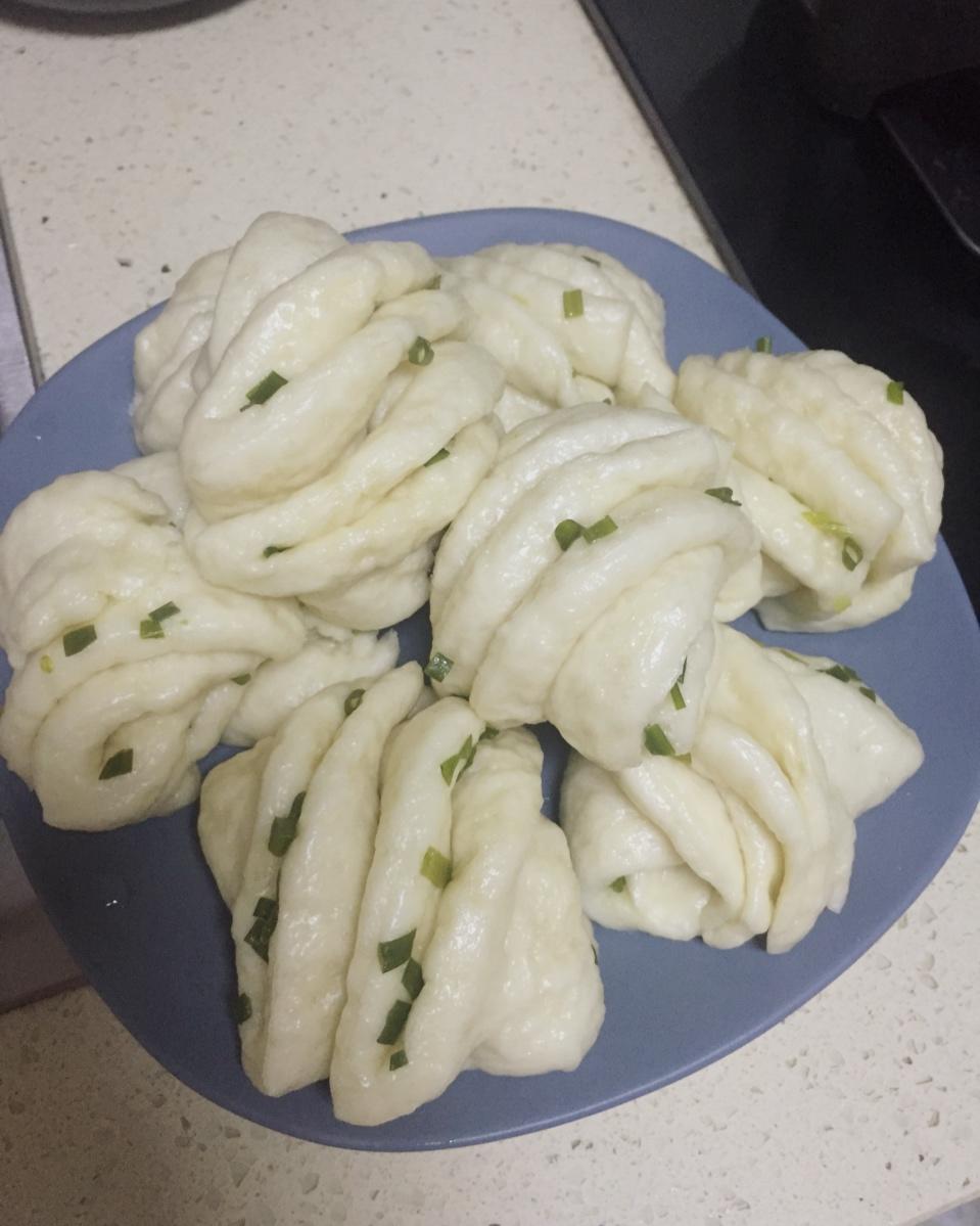 葱油花卷 Steamed Roll