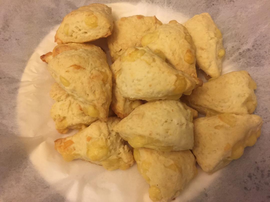 黄波轮奶酪司康