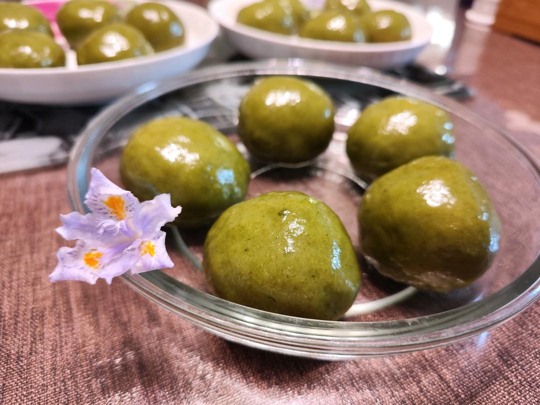 清明必吃的艾草青团