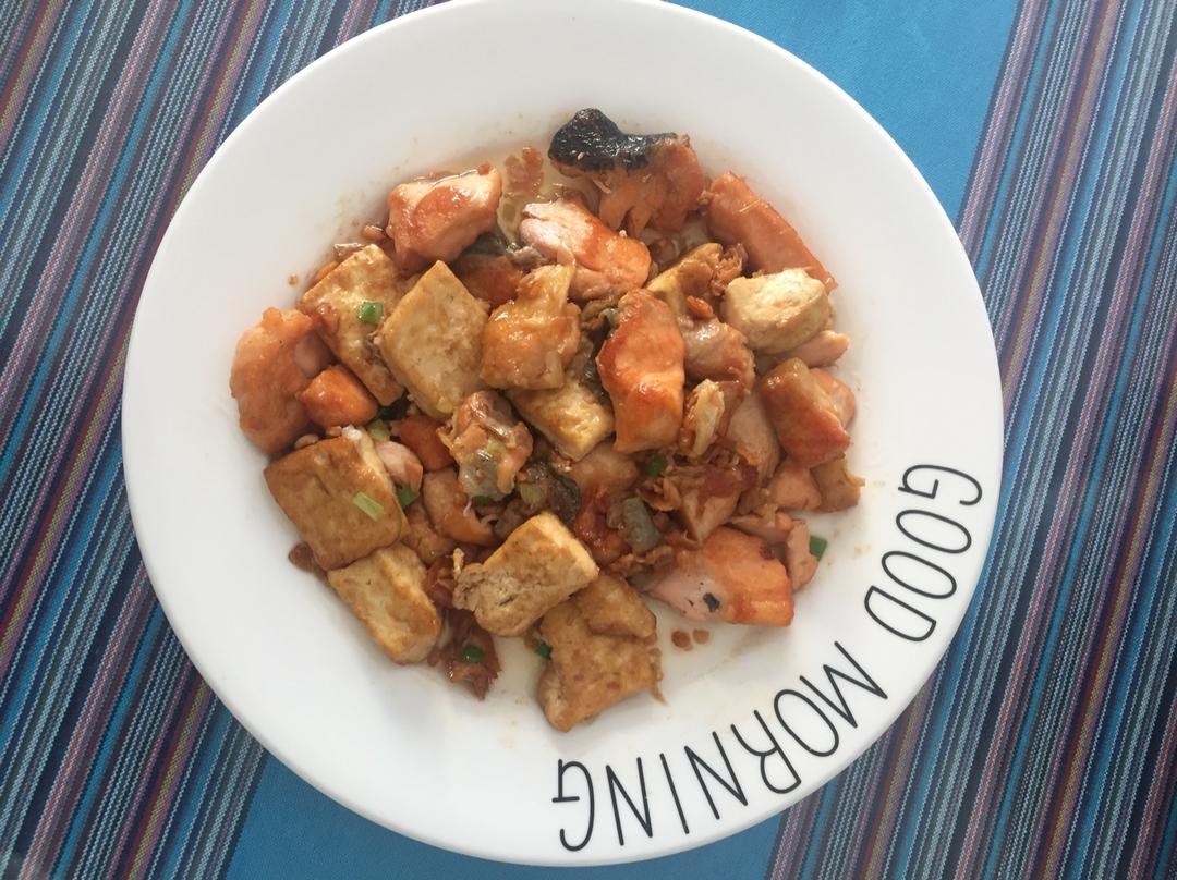 三文鱼烧豆腐