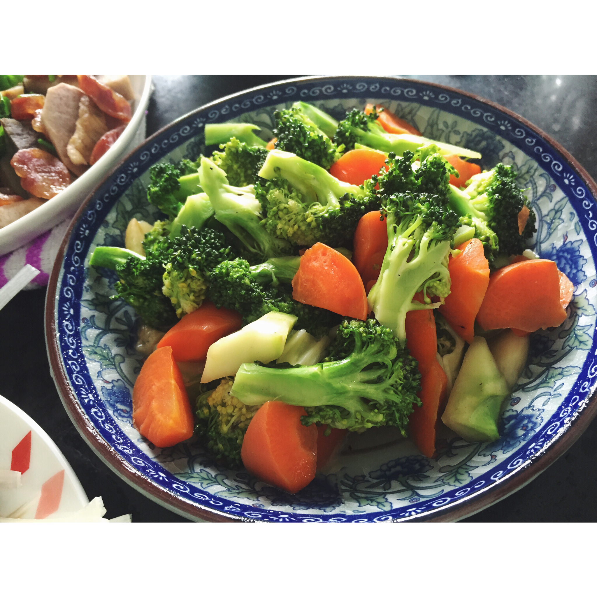 素炒西兰花胡萝卜