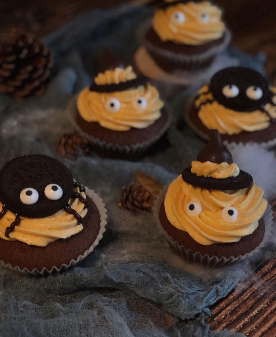 ariesx做的万圣节鬼怪蛋糕超软巧克力马芬阿猪烘焙视频特别篇