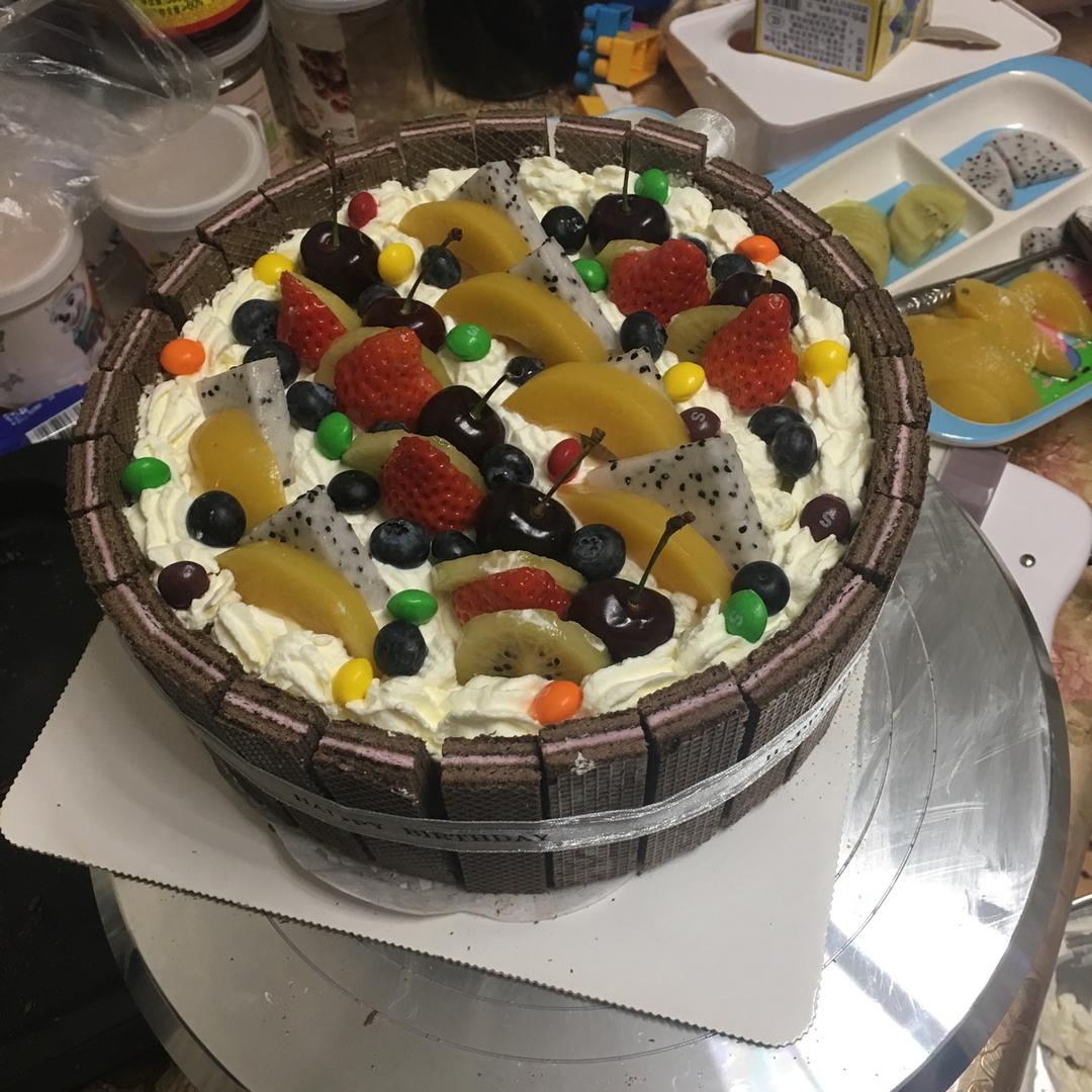 生日蛋糕教程【威化饼干围边】