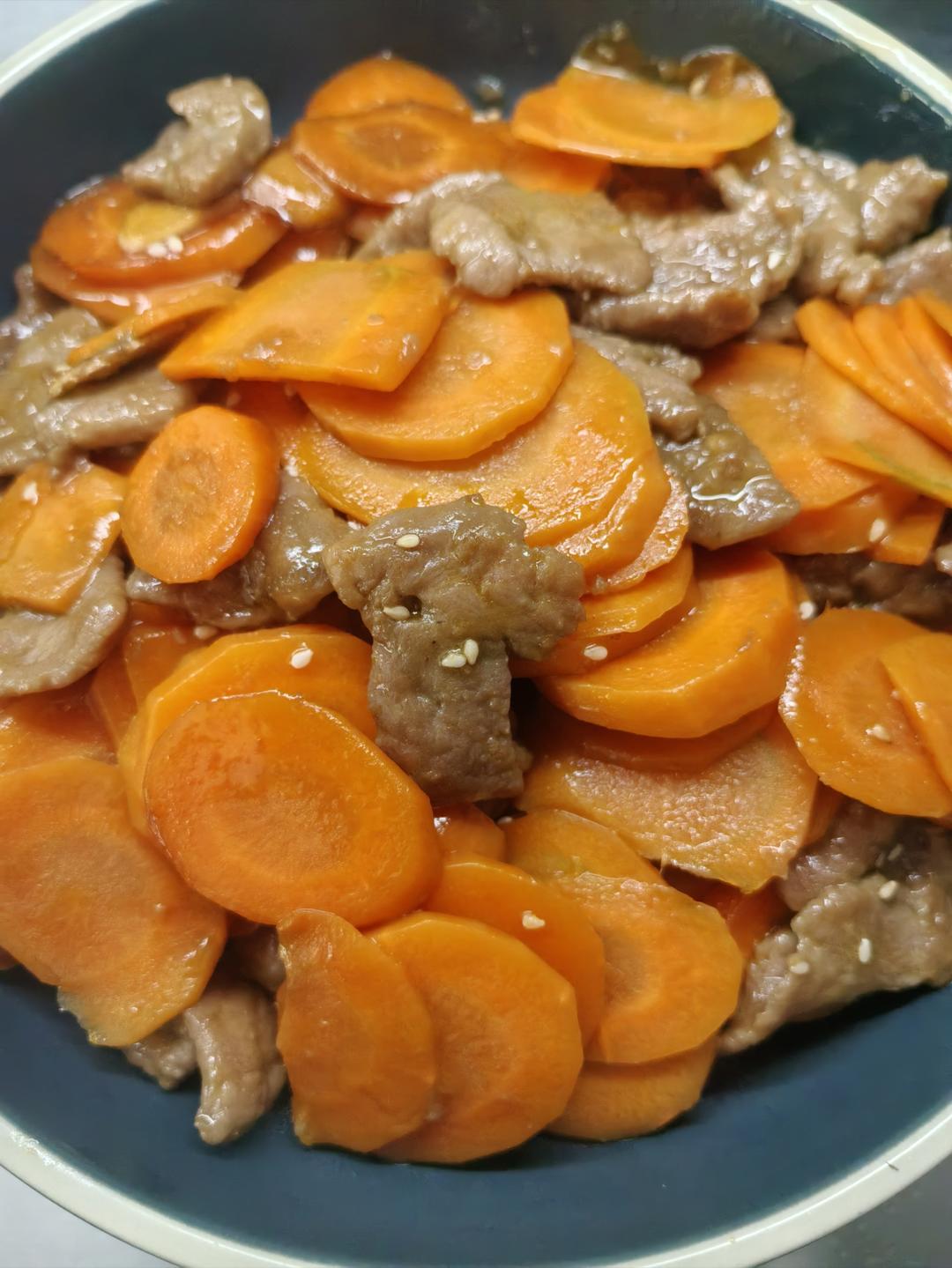 胡萝卜炒牛肉