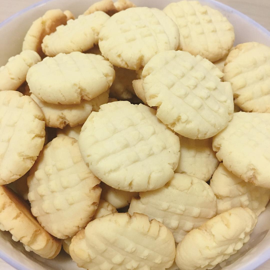 牛奶饼干