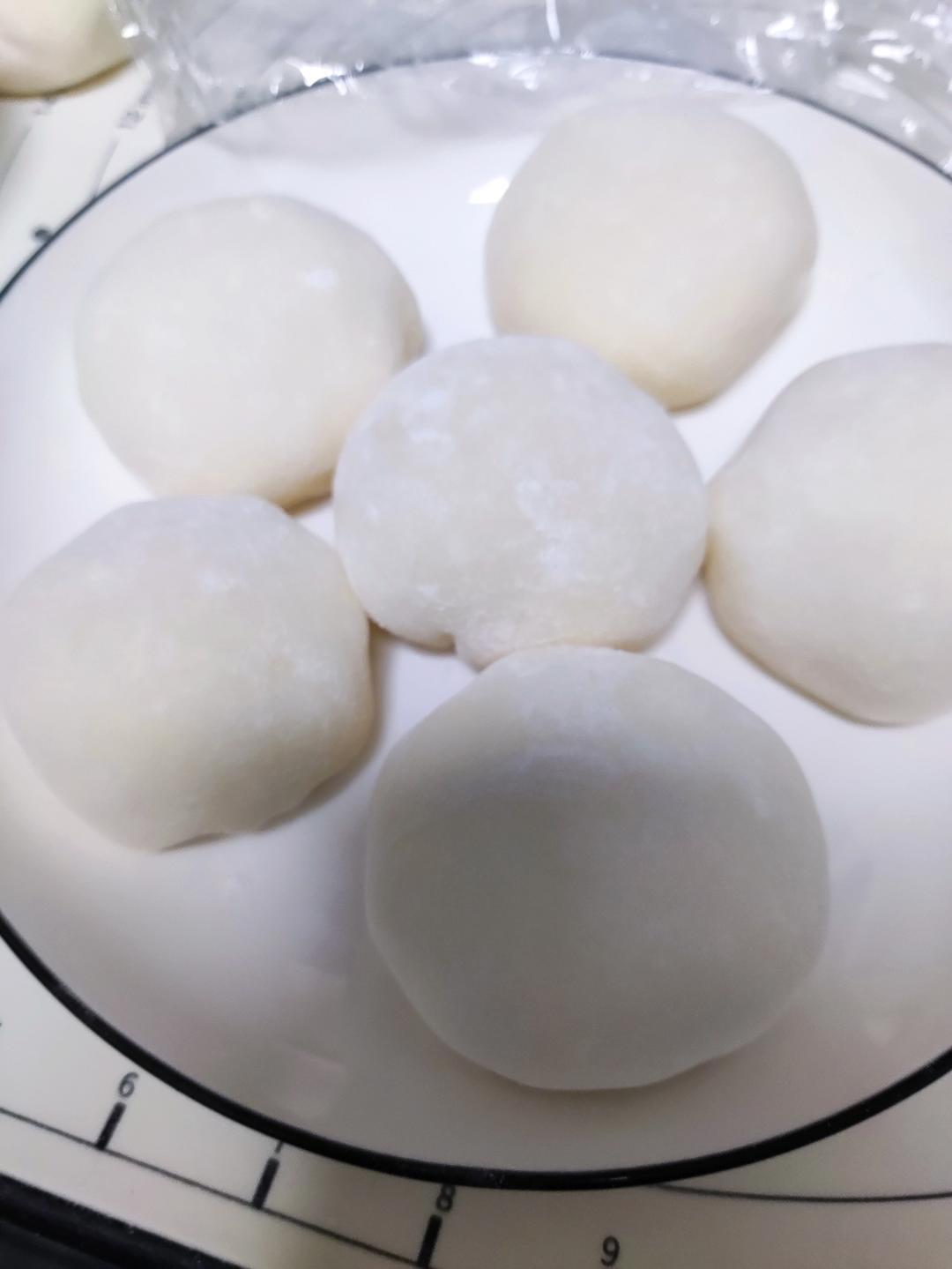 腹黑白胖子——奥利奥雪媚娘