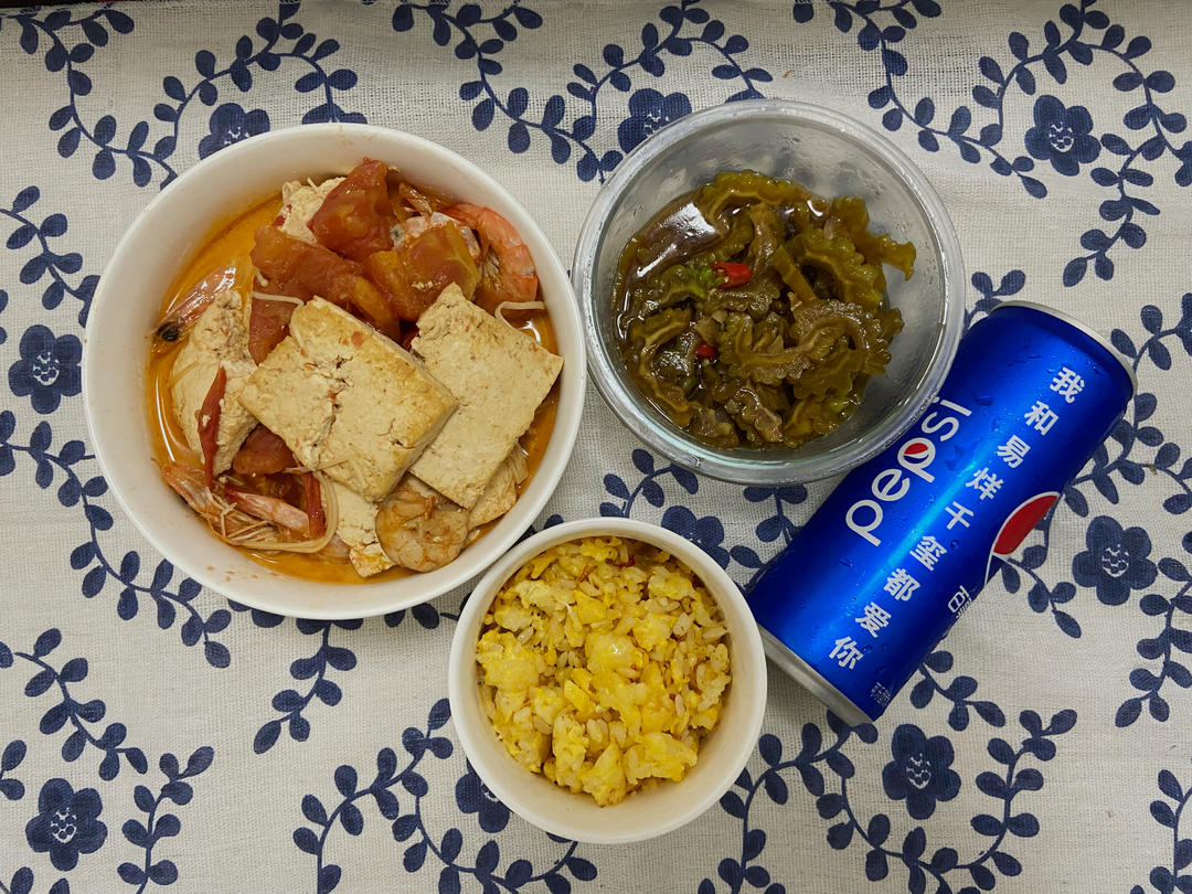 鲜虾豆腐煲