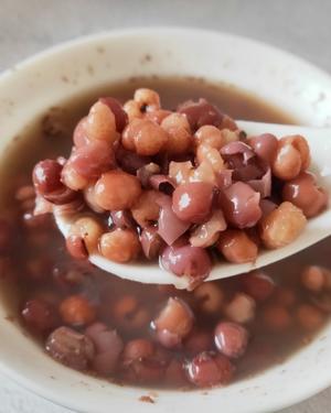 红豆薏仁汤的做法 步骤6
