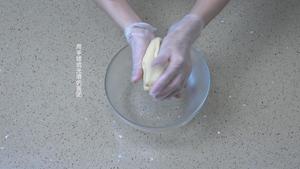 广式莲蓉月饼（75克、50克、各种规格都有）的做法 步骤12