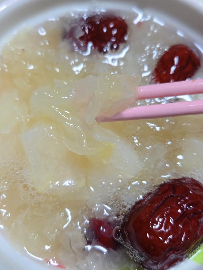 冰糖银耳梨汤