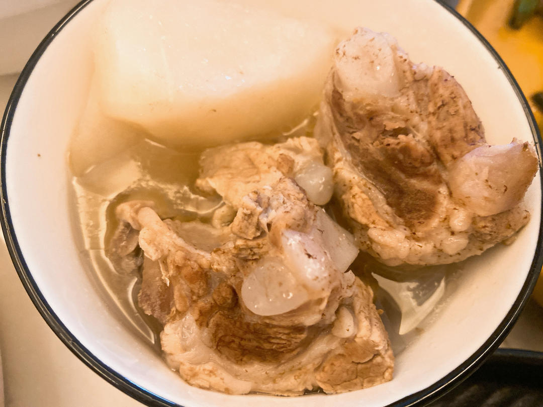 清炖排骨萝卜汤