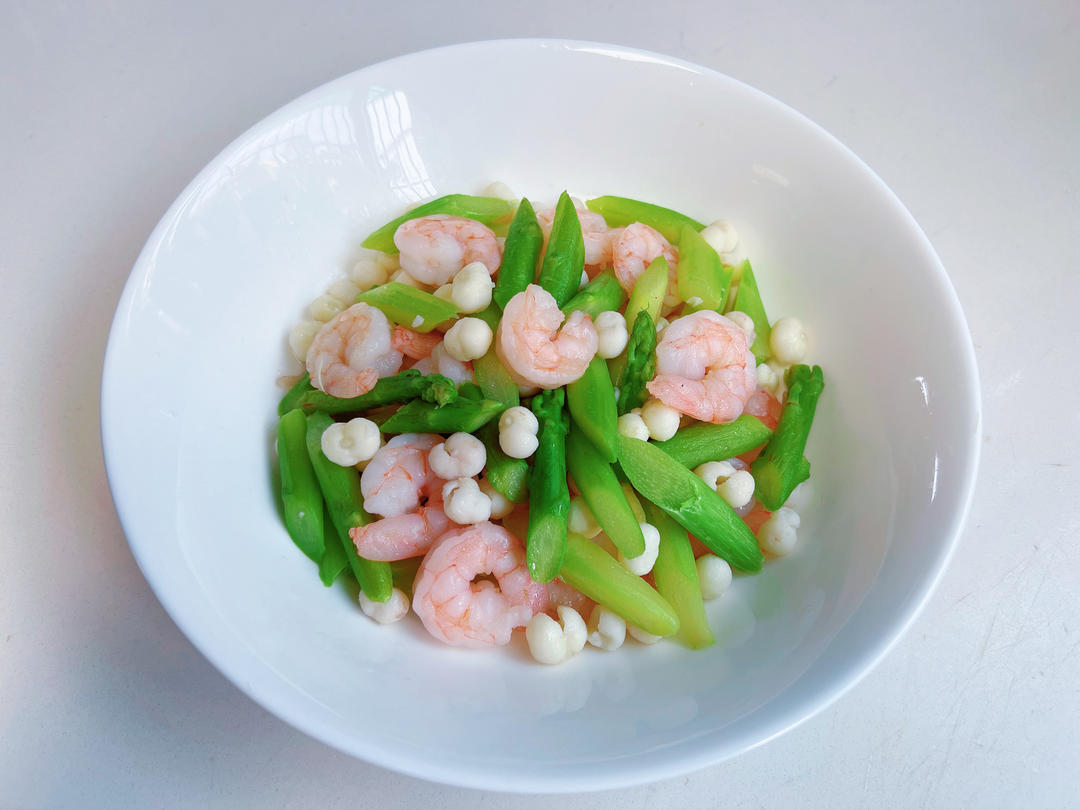 鸡头米芦笋溜虾仁【江南时令美食】