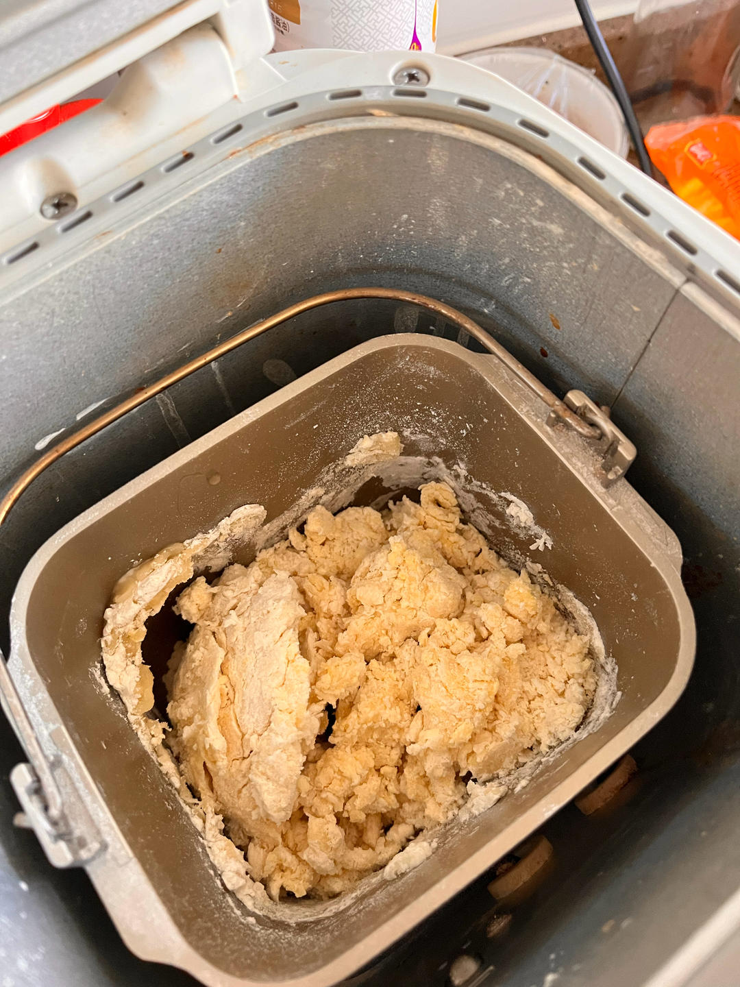 三个鸡蛋一碗面 不用烤箱 也能做出老式开花小面包 松软好吃不吸油 附细节视频详解