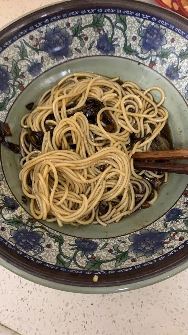 10分钟搞定的一碗葱油拌面