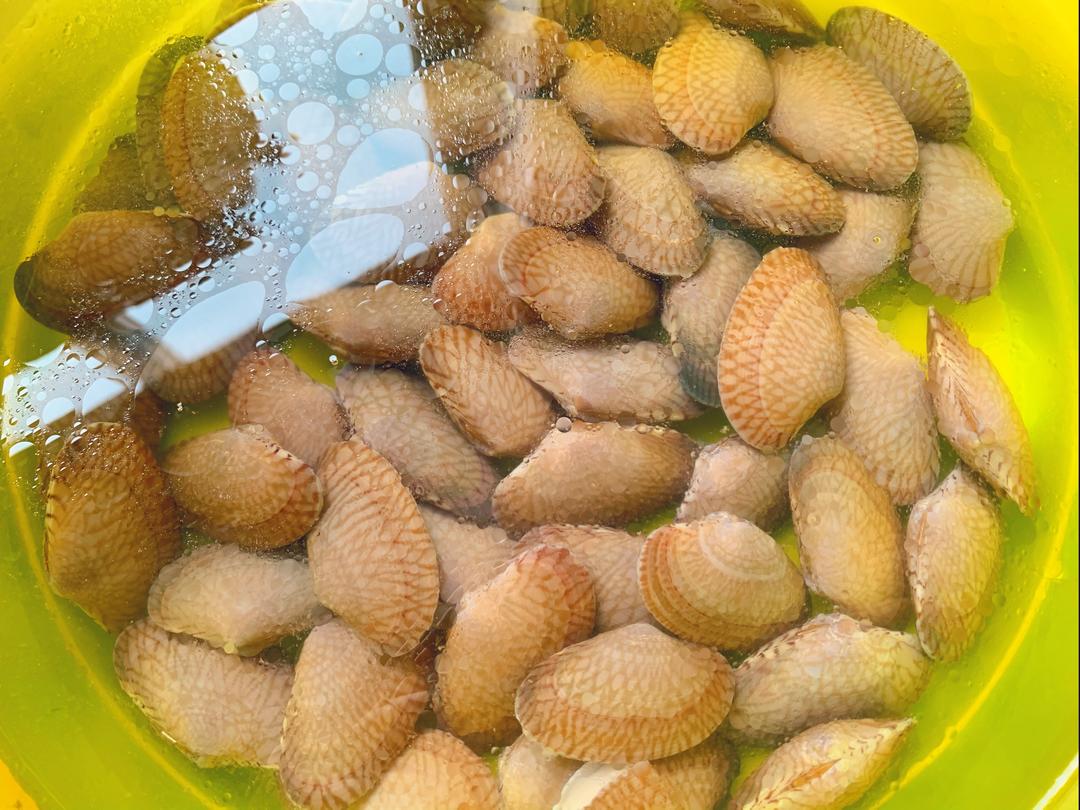 蒜蓉粉丝花甲的做法 步骤1