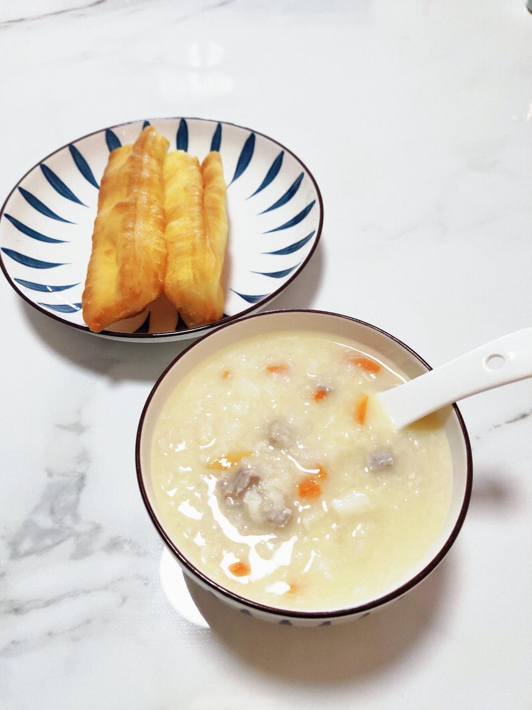 胡萝卜马蹄瘦肉粥