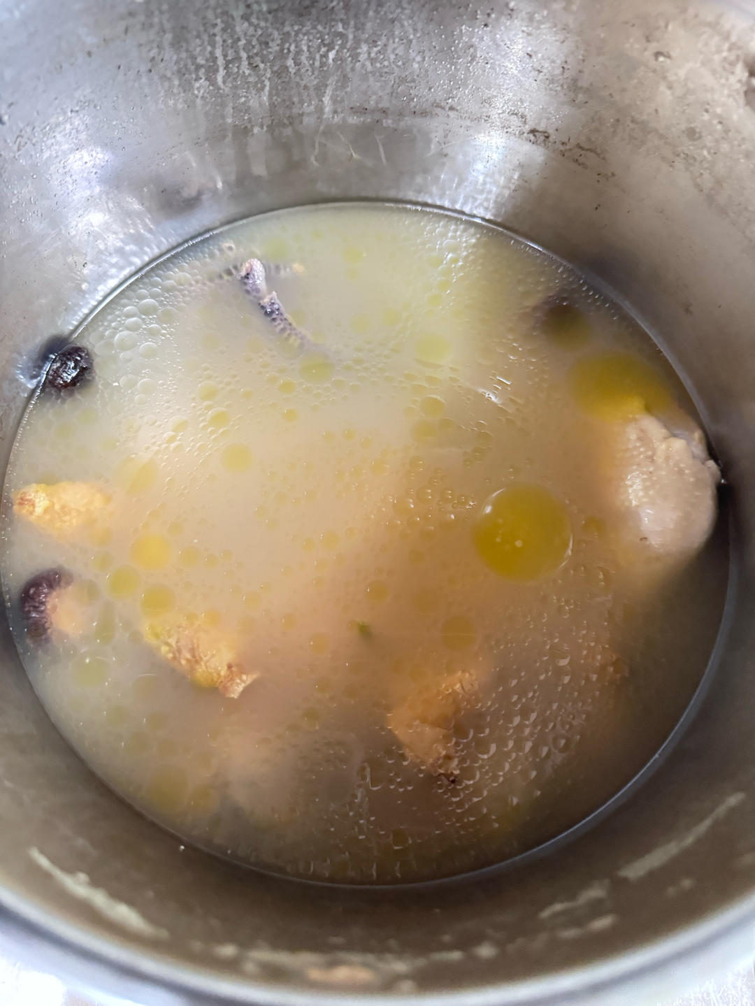 奶奶教的鲜香肥美香菇炖鸡汤