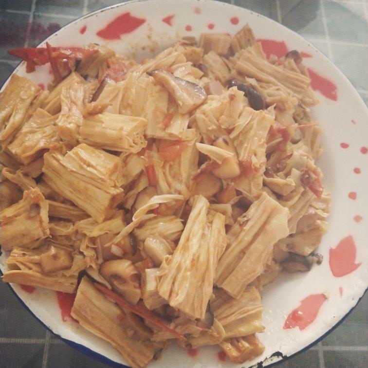 腐竹烧香菇