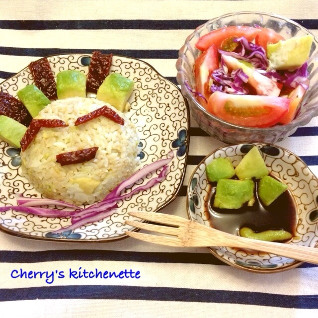 三文鱼牛油果拌饭
