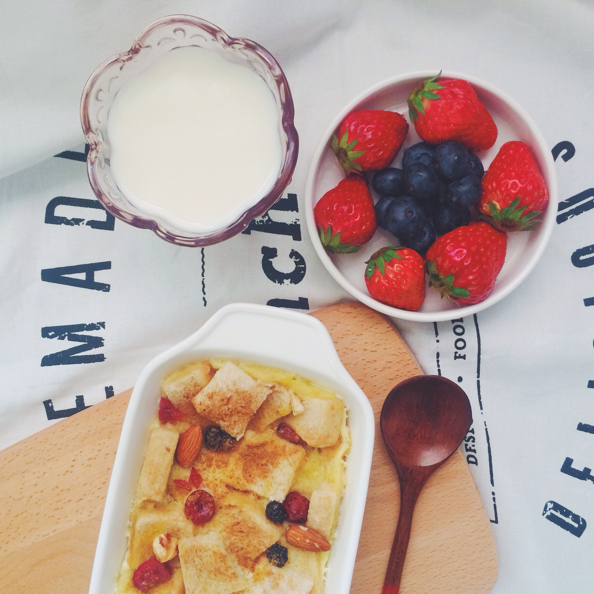 吐司蛋奶烤布丁