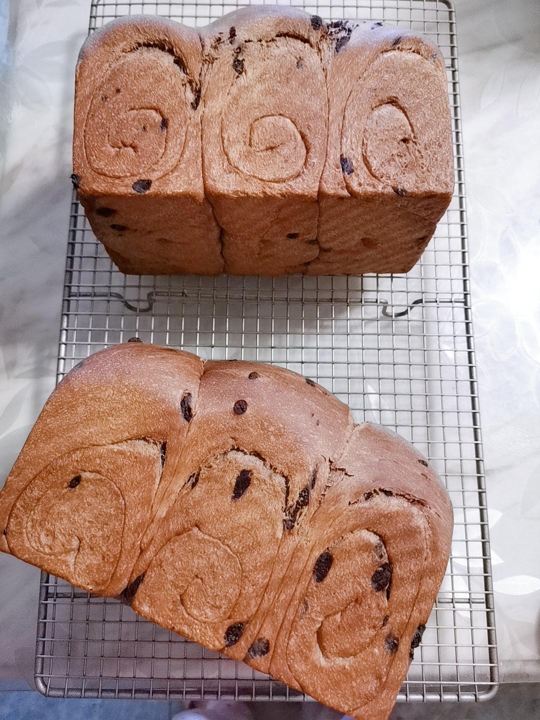 巨~巨好吃的巧克力奶油吐司